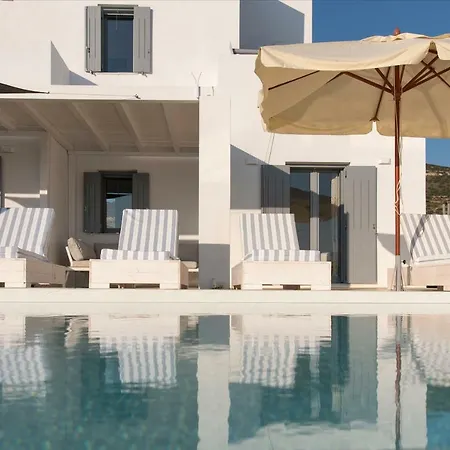 Elitas * Parikia (Paros)